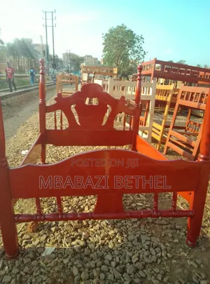 5by6 King Size Slightly Used Wooden Bed Available for Sale