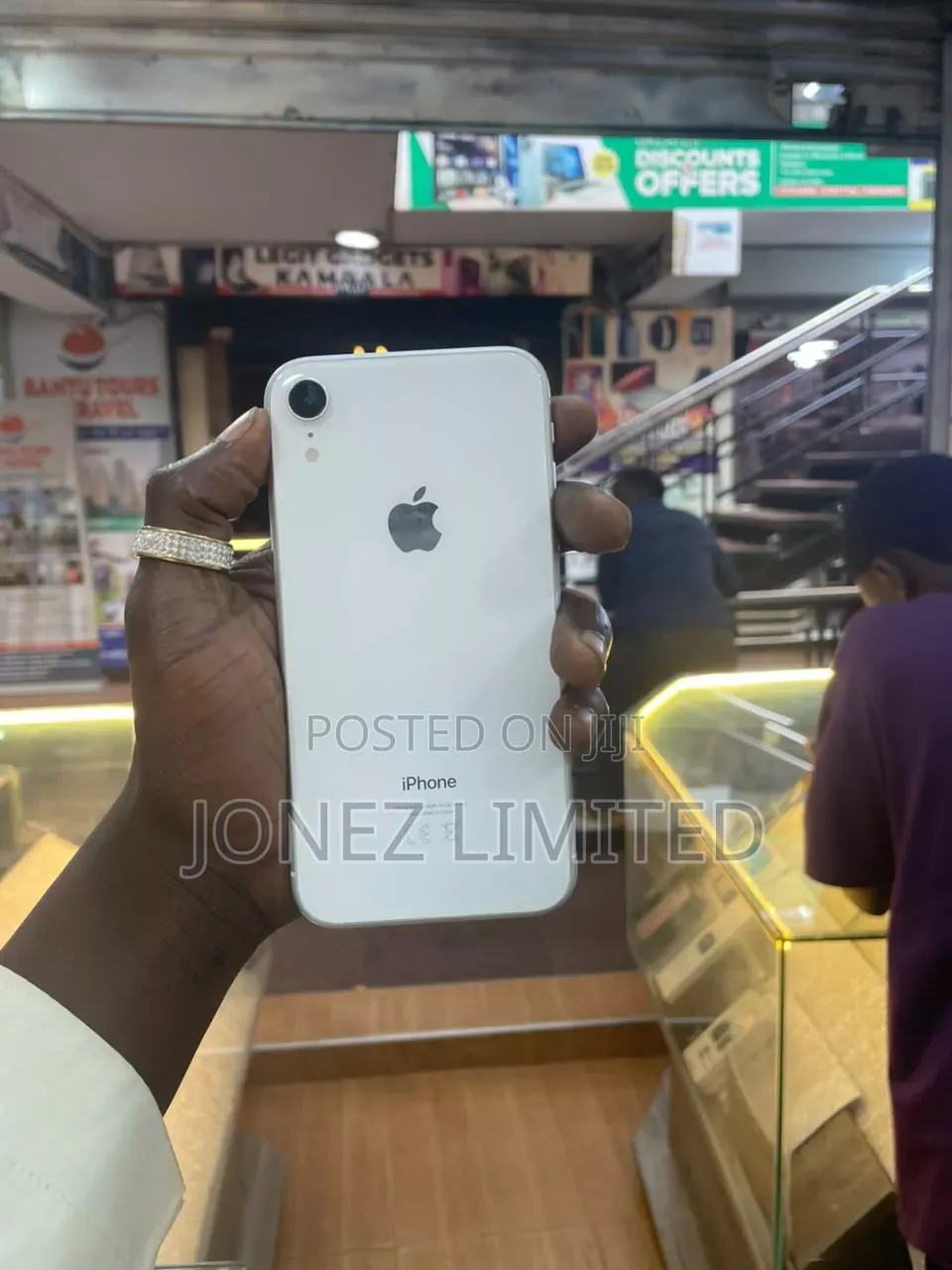 Apple iPhone XR 64 GB White