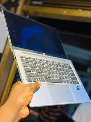 New Laptop HP ProBook 440 G8 16GB Intel Core i7 SSD 256GB