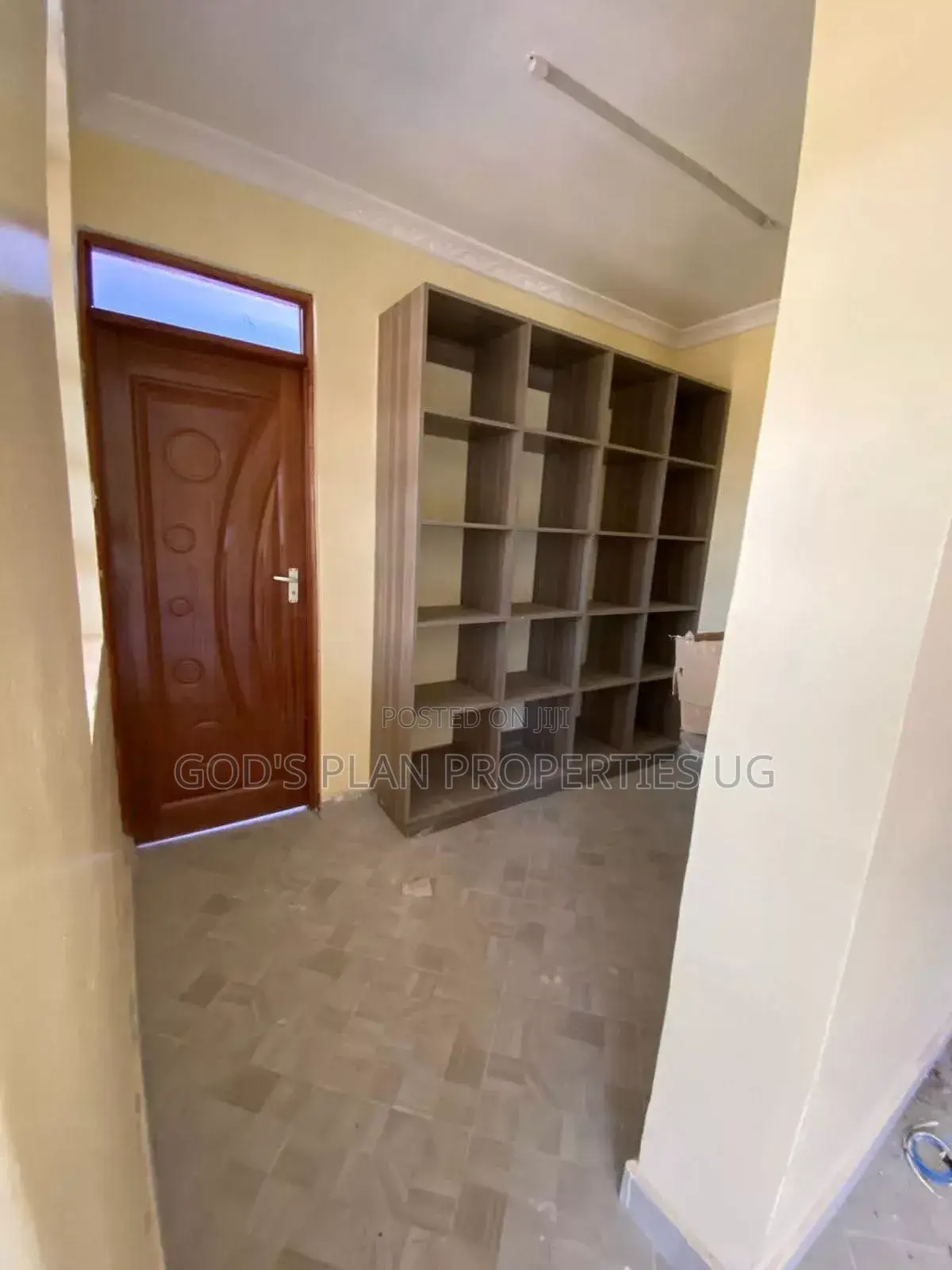 3bdrm Duplex in Bunga Estate, Central Division for rent