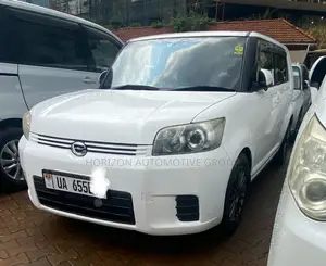 Toyota Corolla Rumion Hatchback 1.5 FWD 2010 White