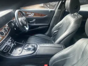 Mercedes-Benz E400 2018 Gray