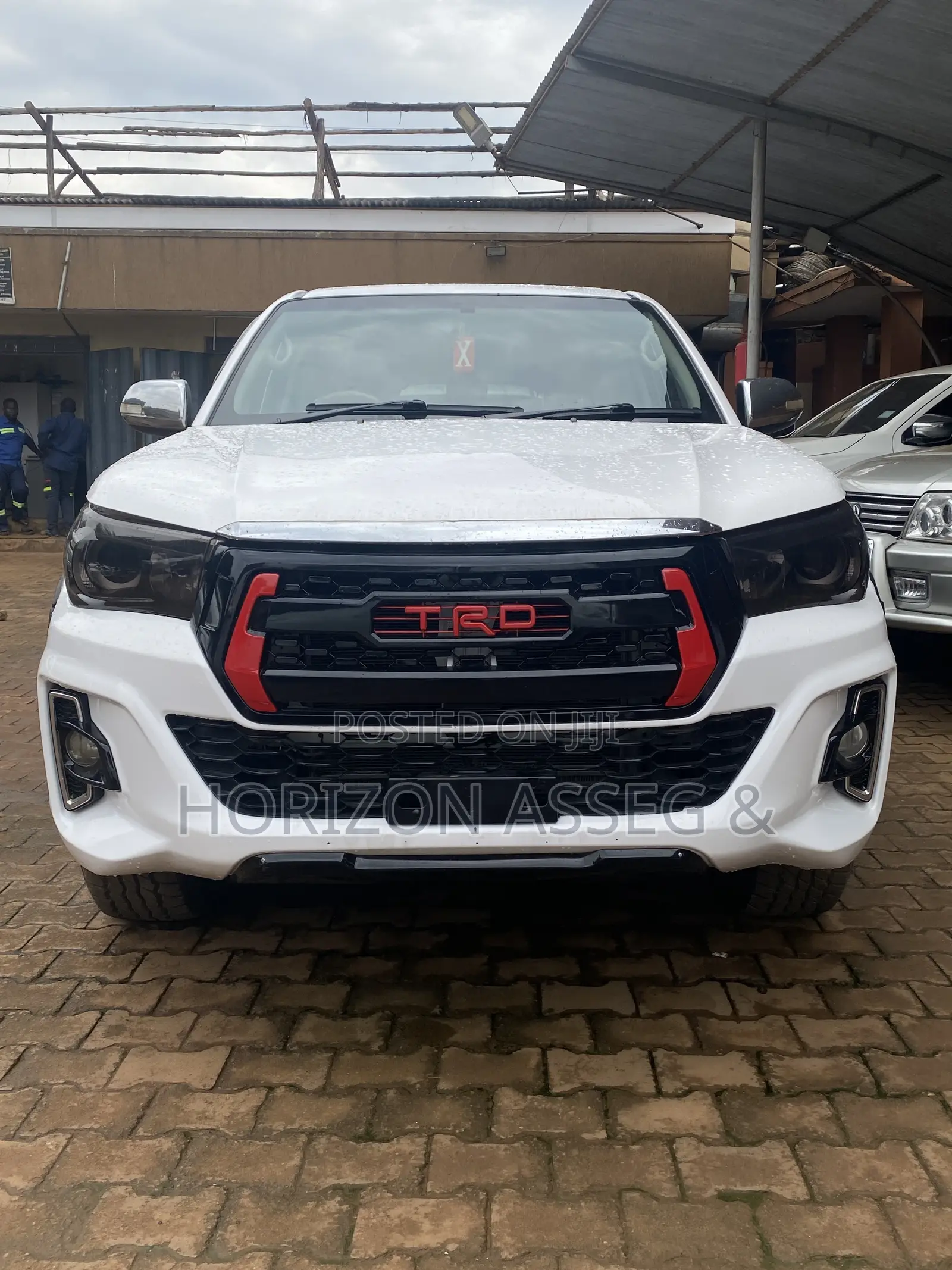 Toyota Hilux 3.0 D-4D 4x4 2015 White