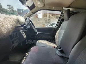 Toyota HiAce 2010 Silver
