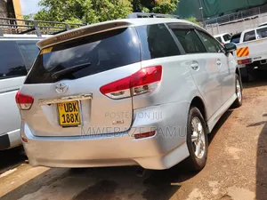 Toyota Wish 2010 Silver