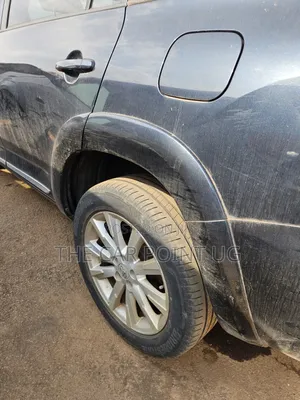 Toyota Vanguard 2013 Gray