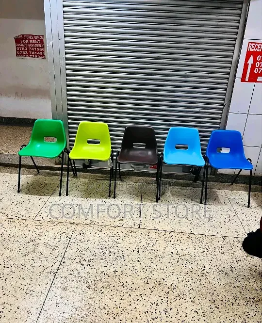 Multiple Colored New Fashion Plastic Chairs for Restaurant Bar Hotels