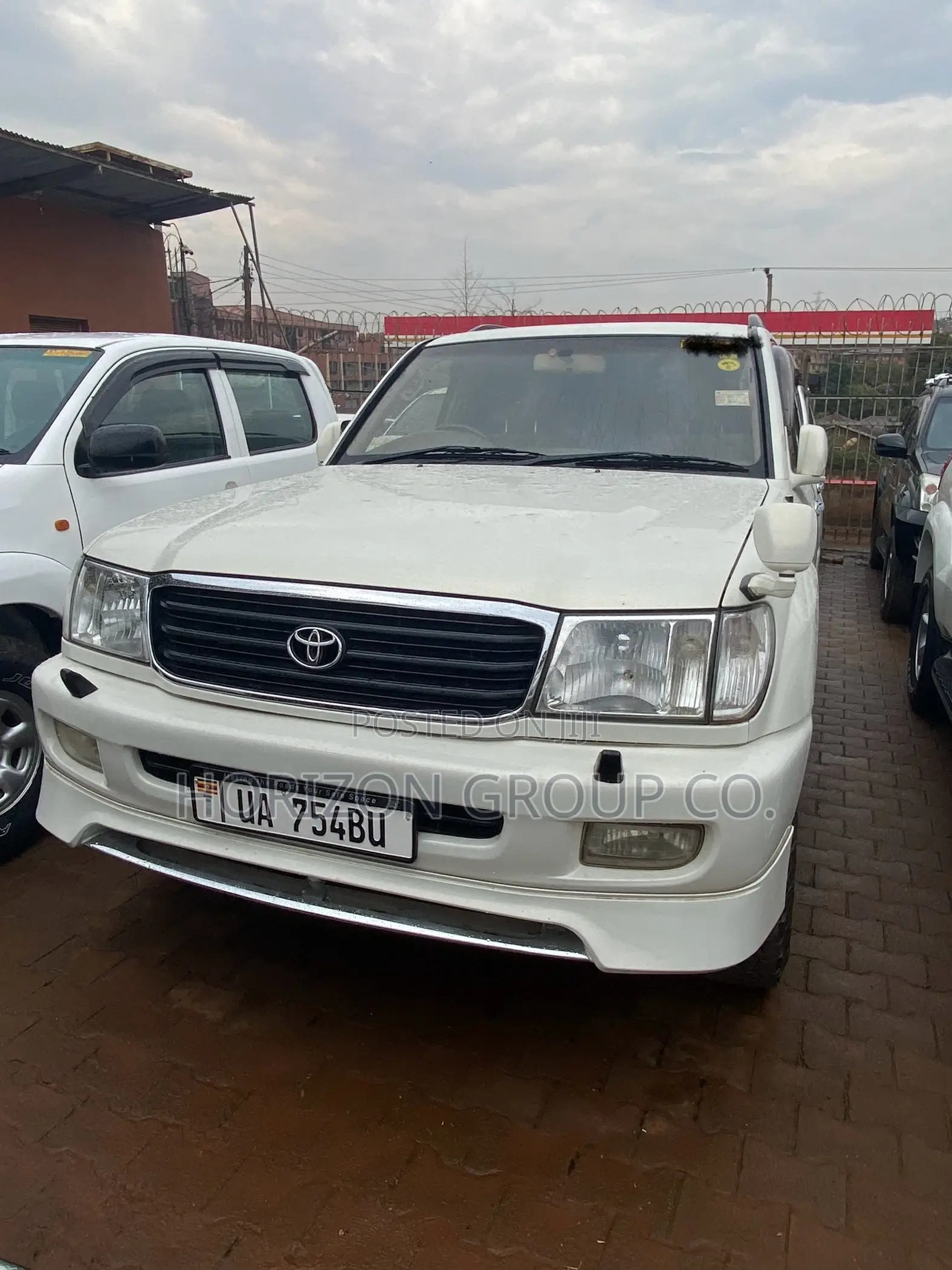 Toyota Land Cruiser 2004 White