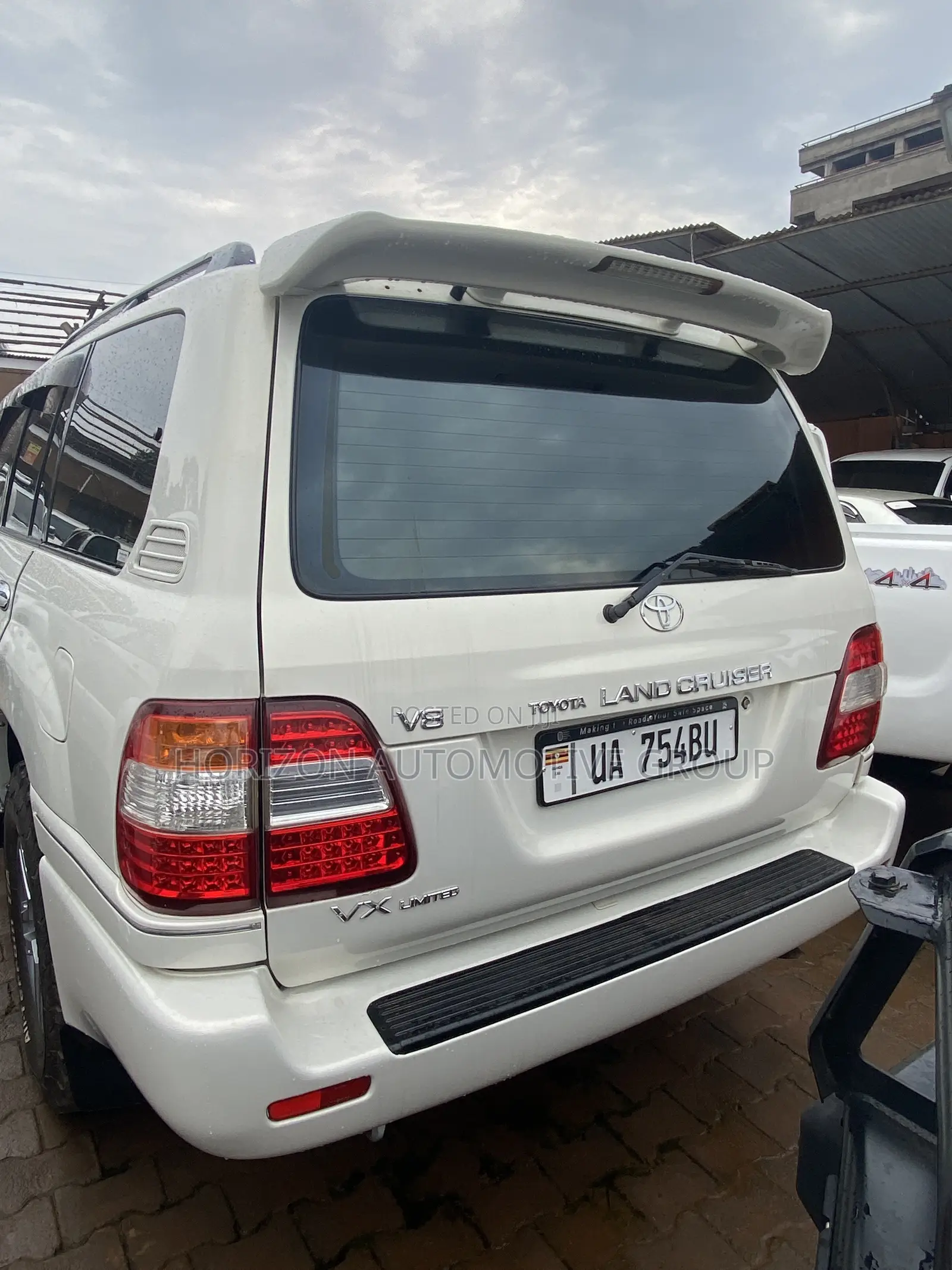 Toyota Land Cruiser 100 4.7 Executive 2006 White