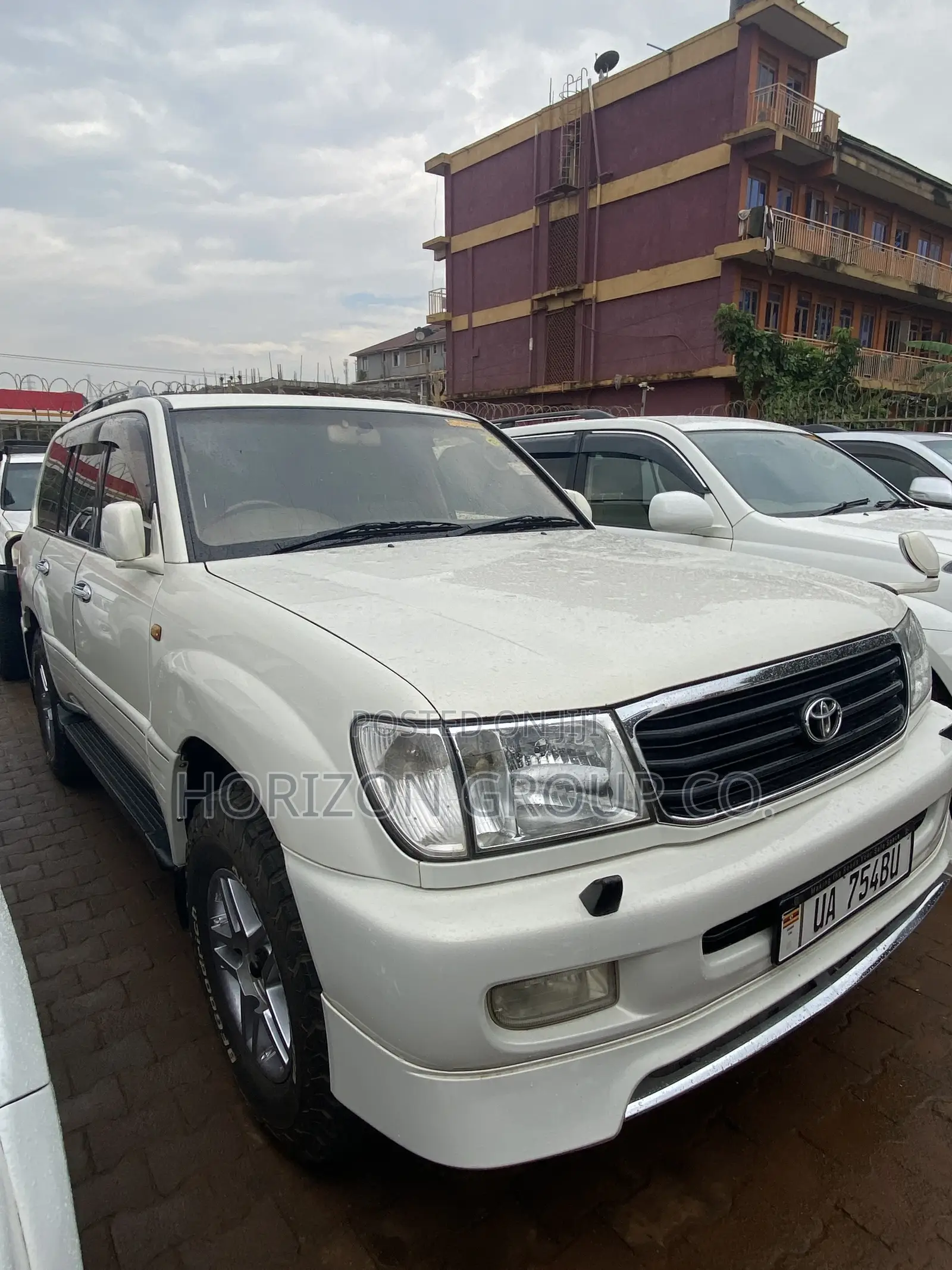 Toyota Land Cruiser 2004 White