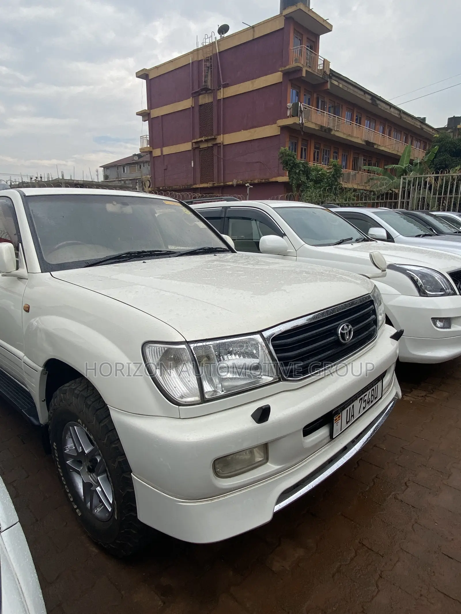 Toyota Land Cruiser 100 4.7 Executive 2006 White