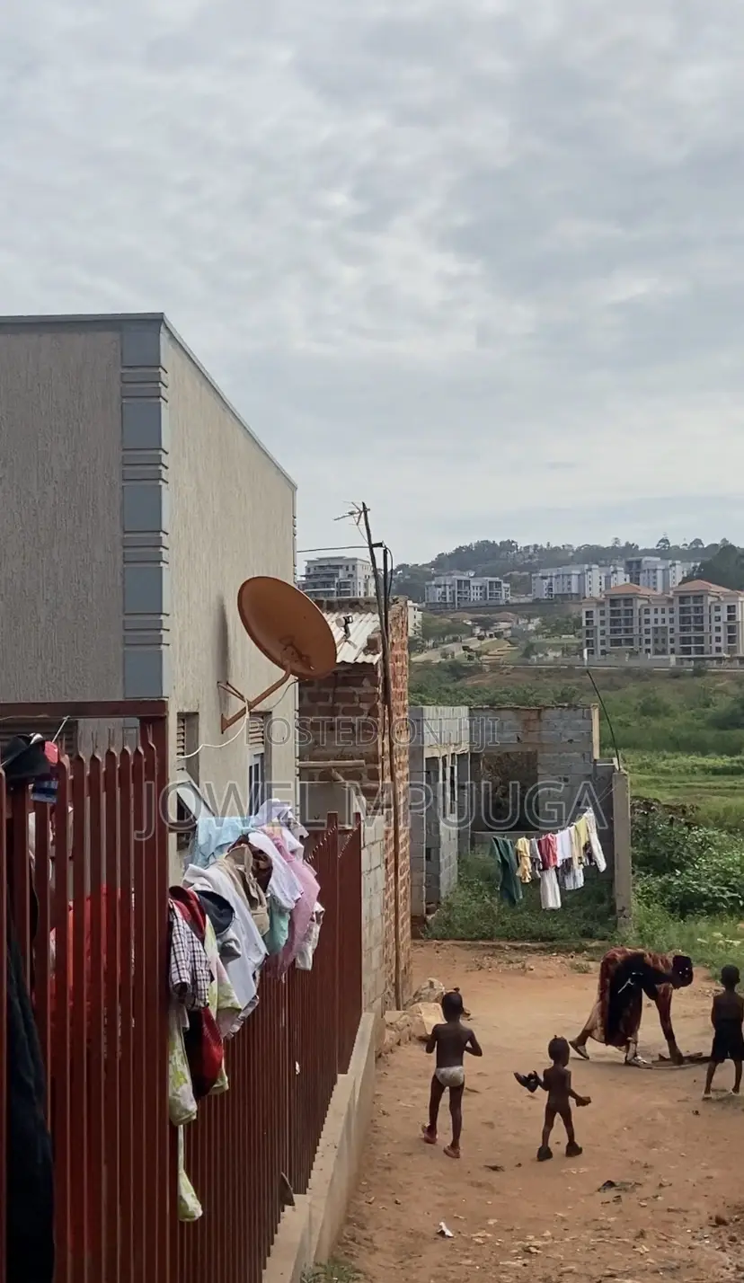 Furnished 1bdrm House in Ssabagabo-Makindye for sale