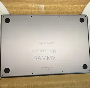 New Laptop Apple MacBook Pro 32GB Apple M1 Max SSD 1T