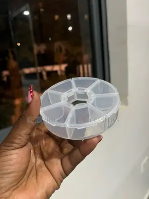 7 Grid Round Transparent Pill Case Organizer