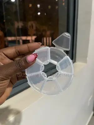 7 Grid Round Transparent Pill Case Organizer
