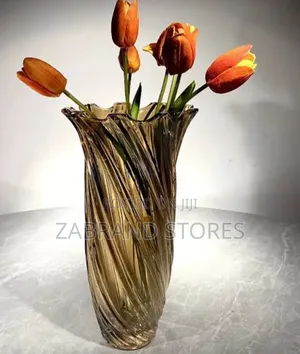 Contemporary Crystal Glass Vase