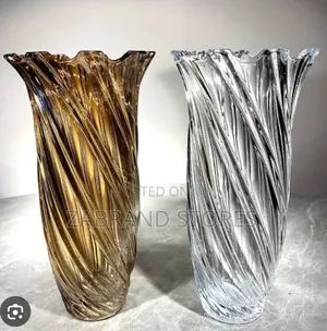 Contemporary Crystal Glass Vase