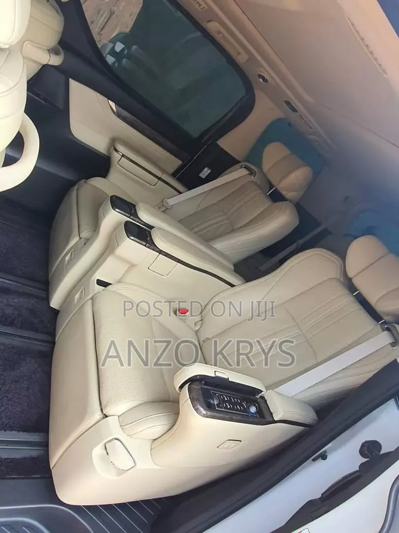 Toyota Alphard 40 Series for Hire