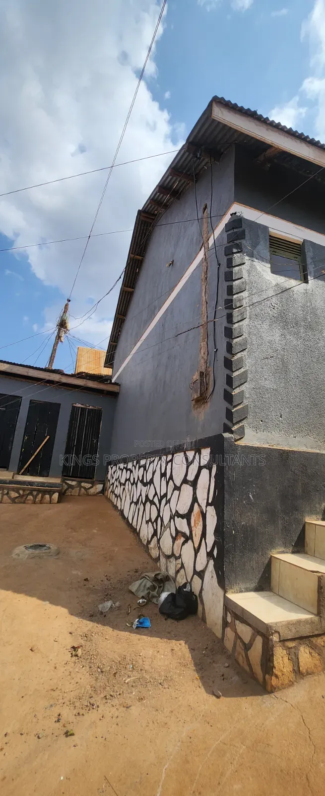 Furnished 3bdrm Penthouse in Kabulengwa Estate, Nabweru for sale