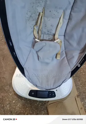 4moms mamaRoo Multi-Motion Baby Swing