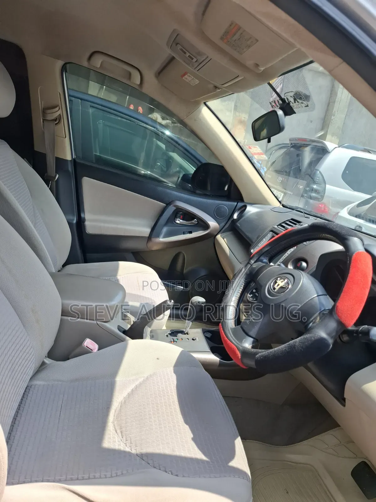 Toyota Vanguard 2010 Silver