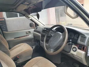 Toyota Regius 1998 White