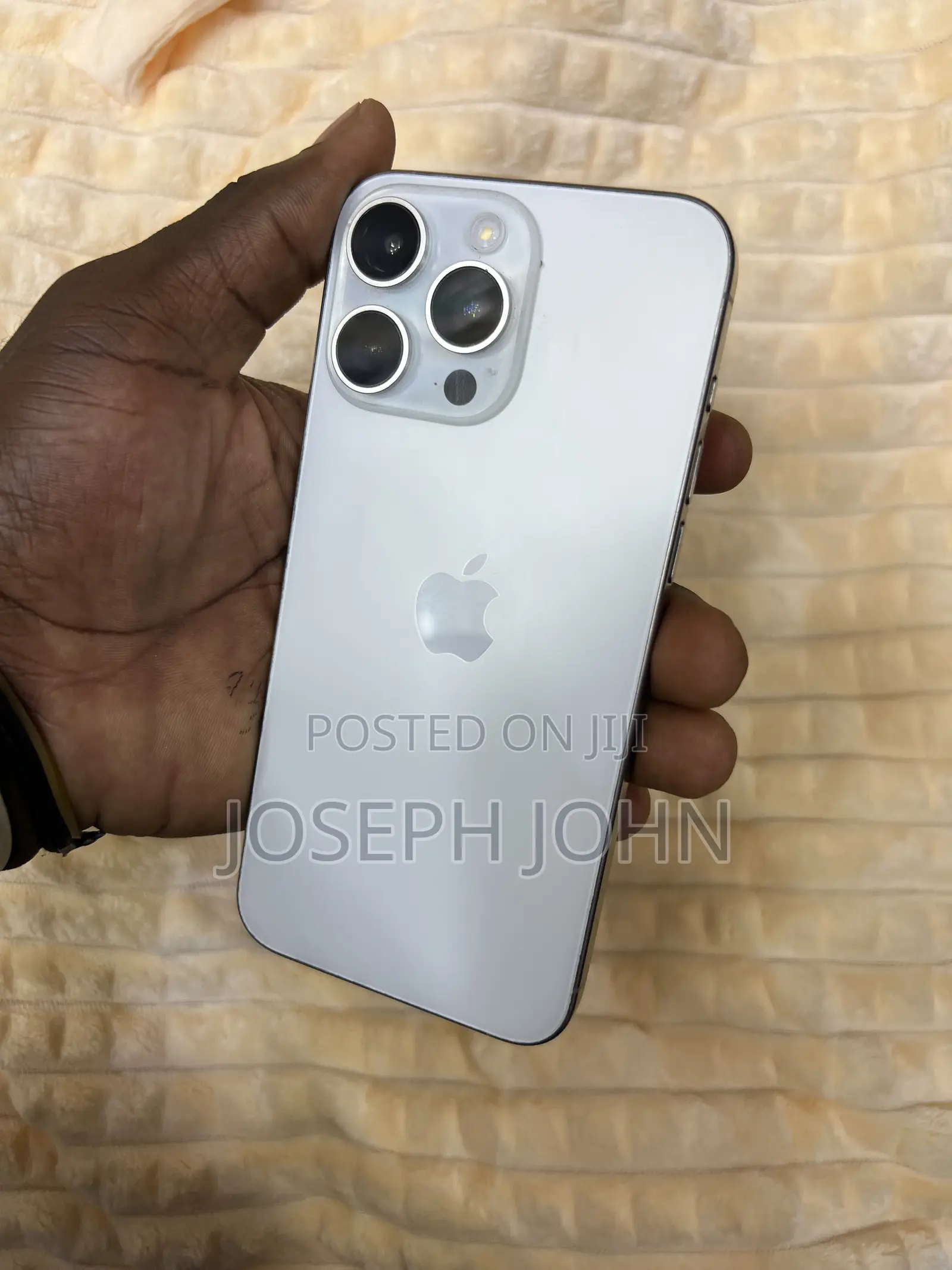 Apple iPhone 15 Pro Max 256 GB White