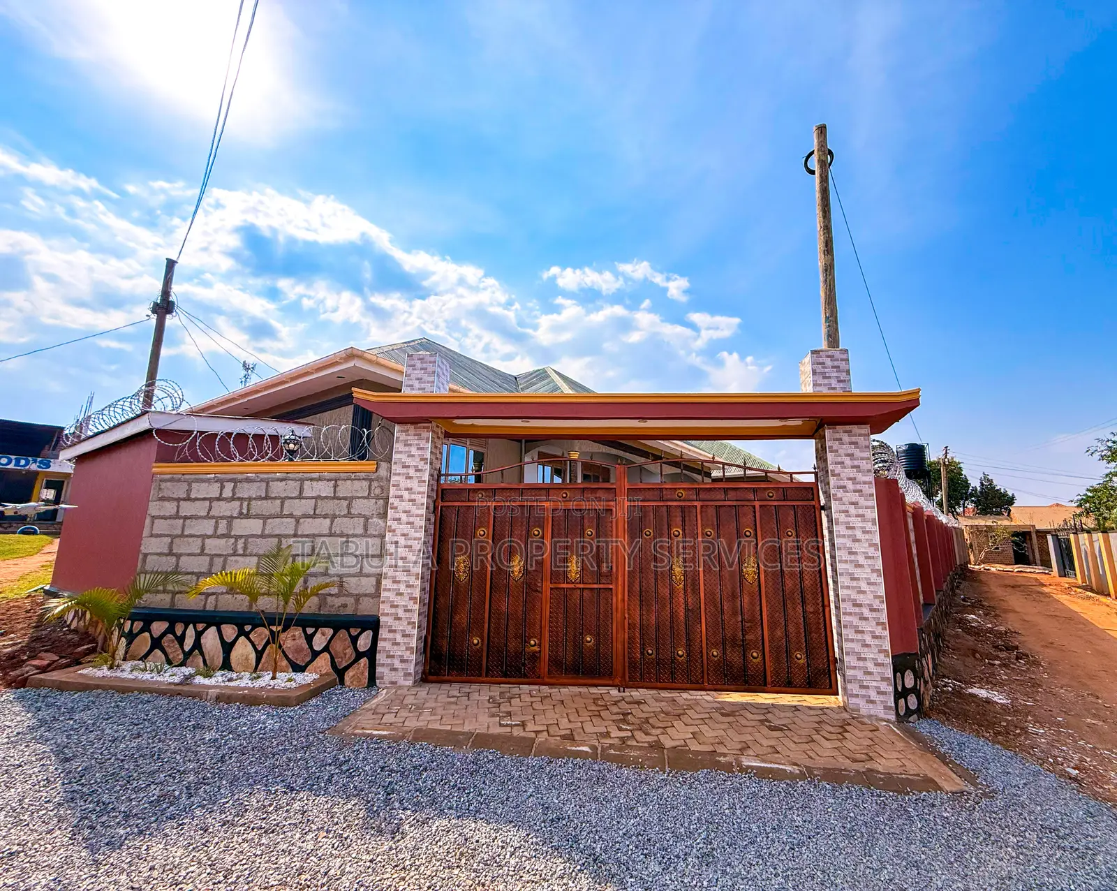 3bdrm House in Bugembegembe Estate, Wakiso / Wakiso for sale