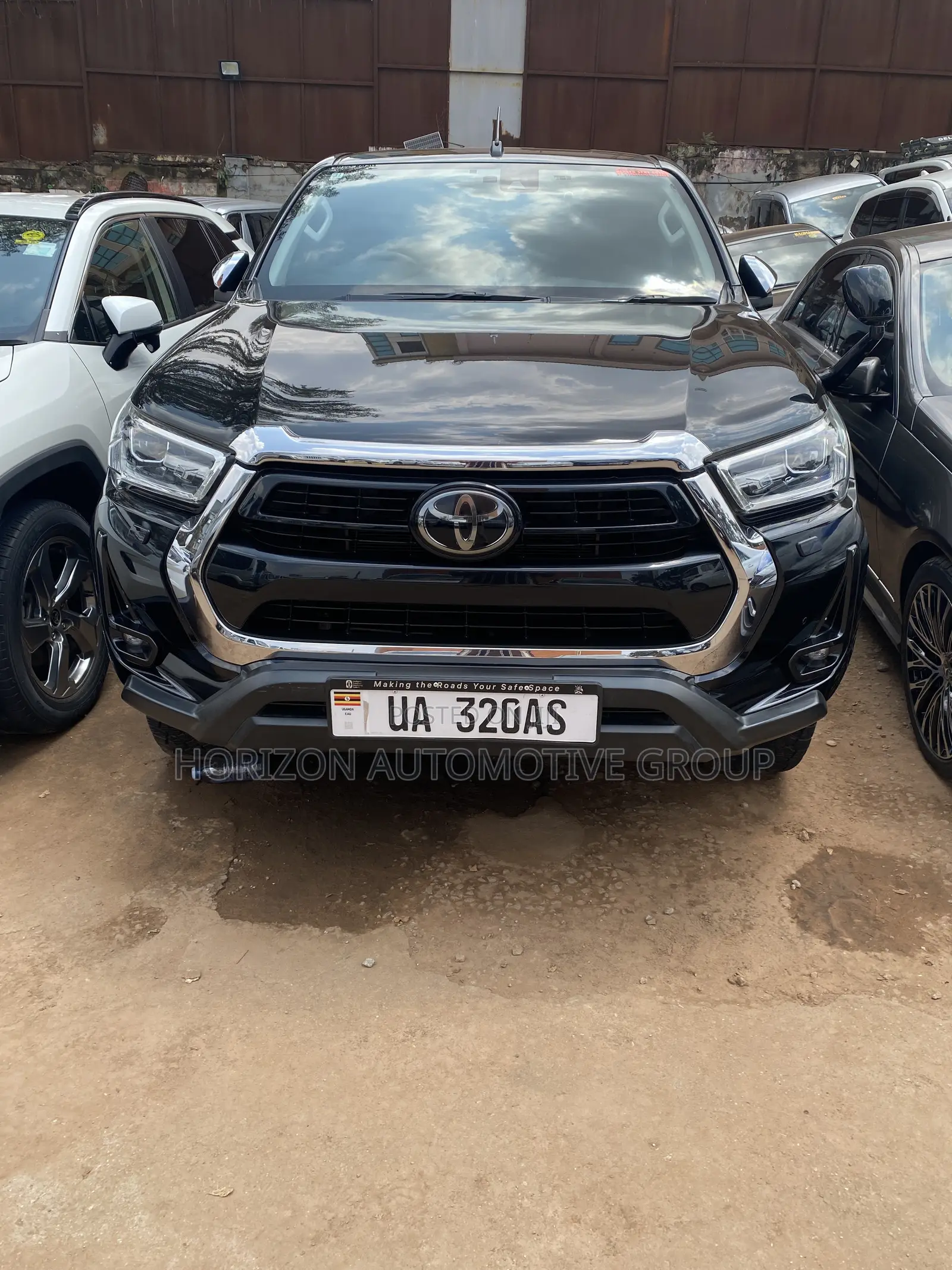Toyota Hilux Rugged 4x4 2018 Black