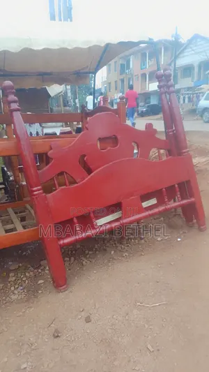 5by6 King Size Slightly Used Wooden Bed Available for Sale