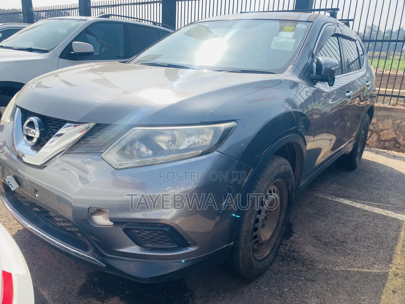 Nissan X-Trail 2.0 Petrol FWD 2017 Gray