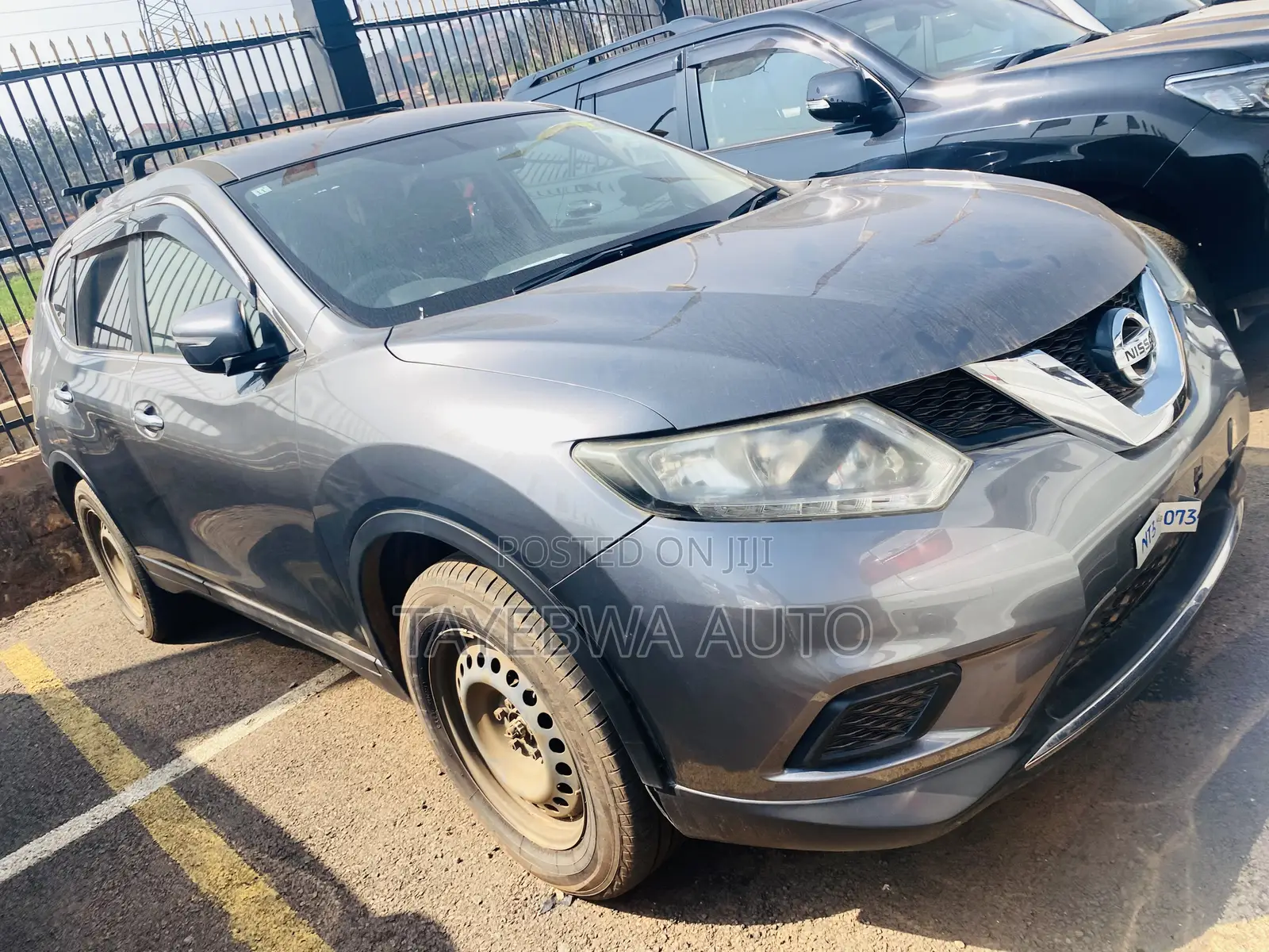 Nissan X-Trail 2.0 Petrol FWD 2017 Gray