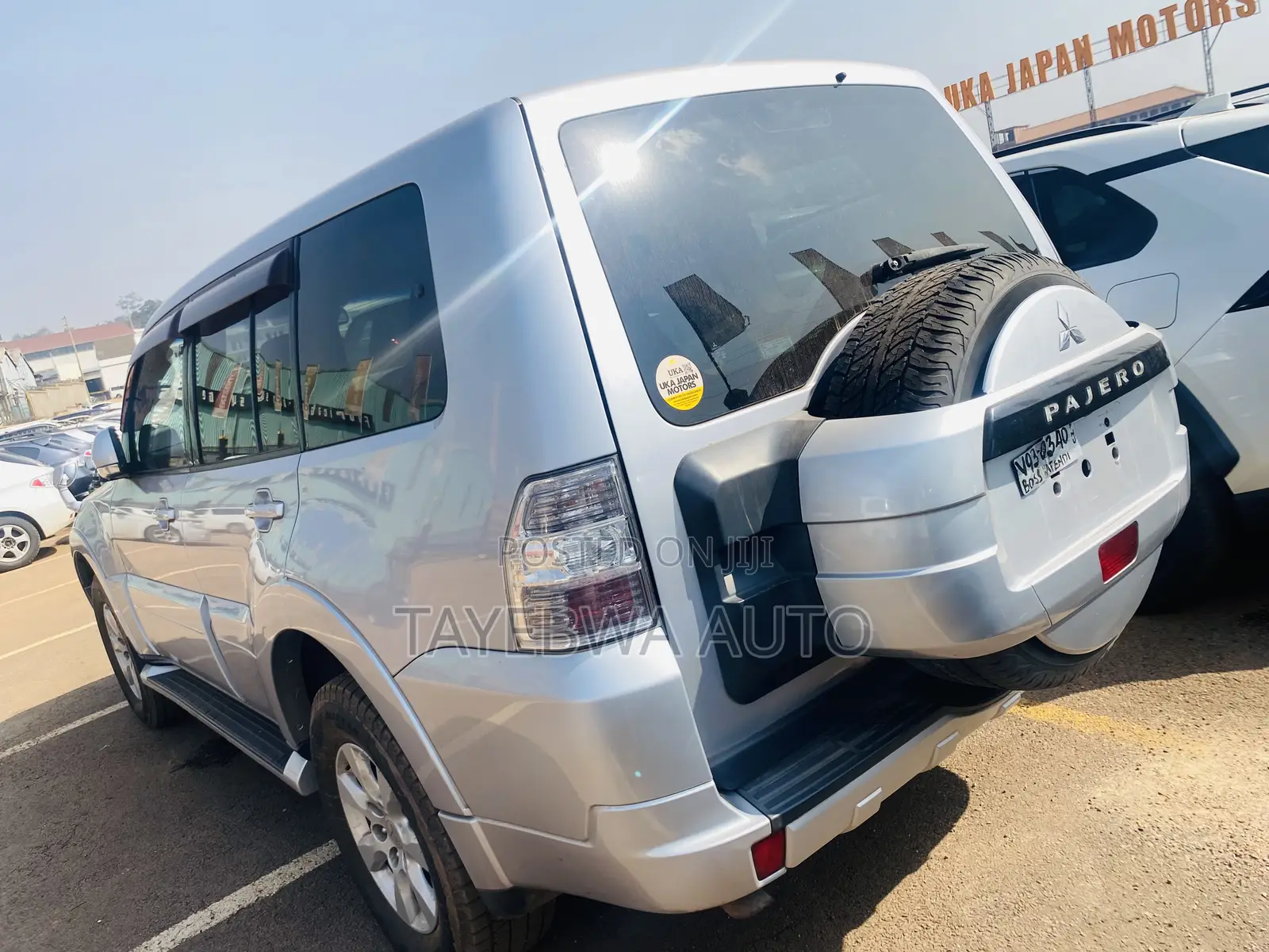 Mitsubishi Pajero 3.0 2010 Silver