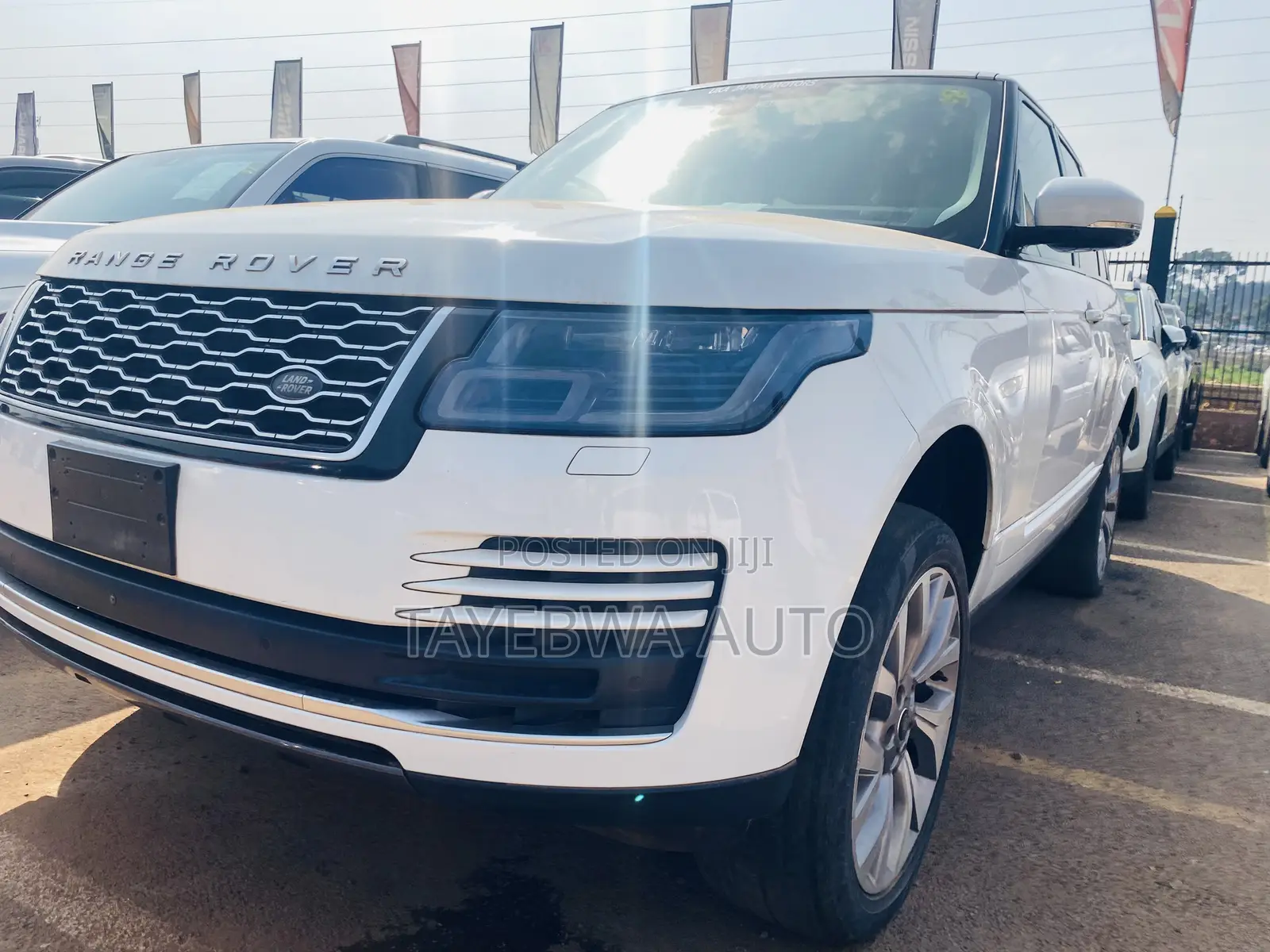 Land Rover Range Rover Vogue 2019 White