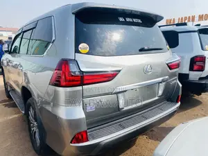 Lexus LX 570 AWD 2018 Gray