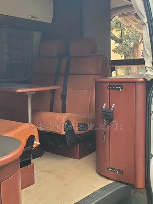 Toyota HiAce 2019 Pink