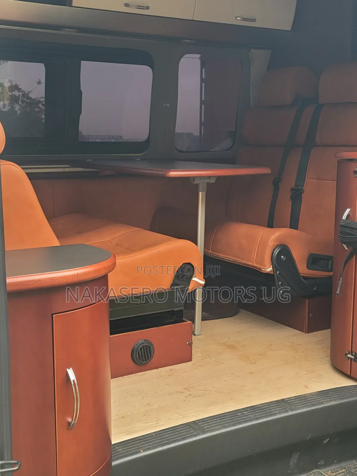 Toyota HiAce 2019 Pink