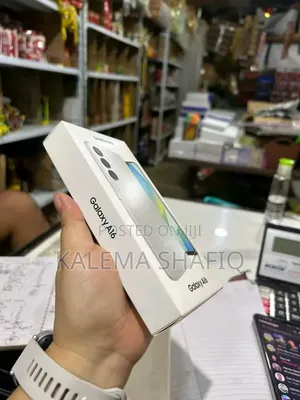 New Samsung Galaxy A16 5G 256 GB Gold