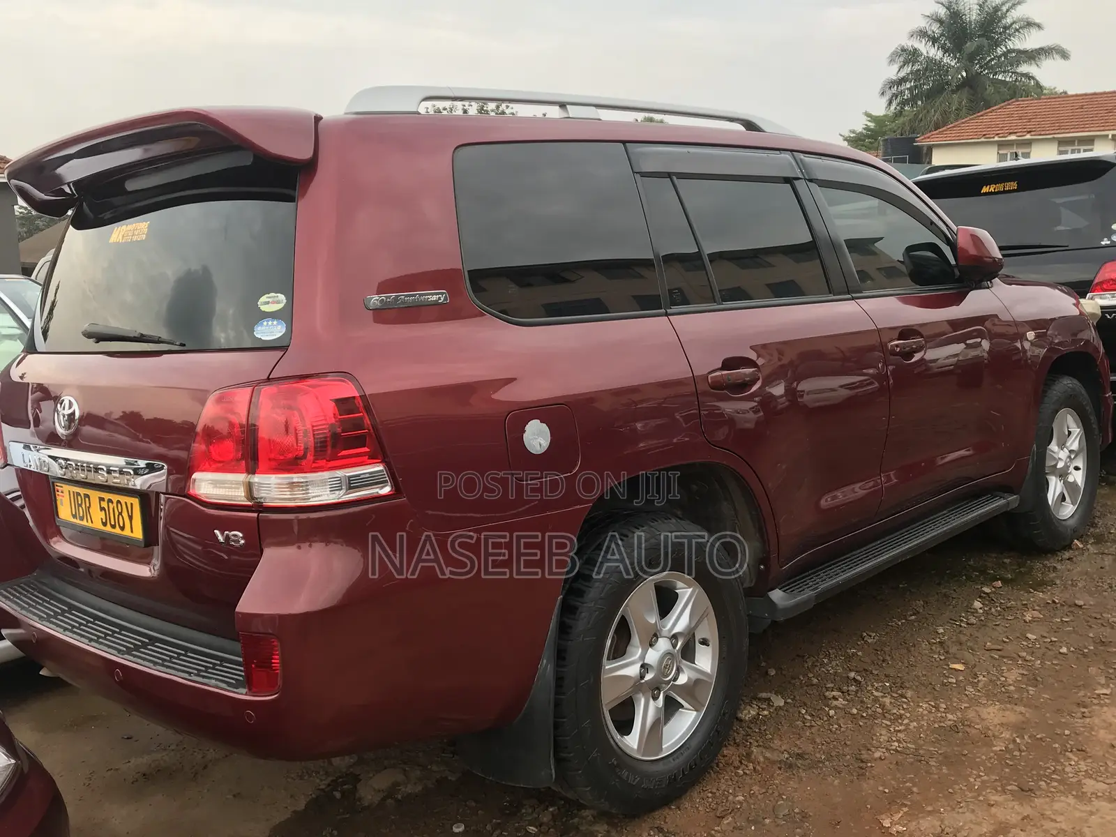 Toyota Land Cruiser Prado 2011 Maroon