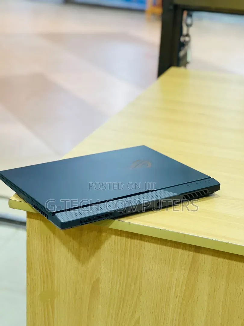 New Laptop Asus ROG Strix G15 16GB AMD Ryzen 7 SSD 1T