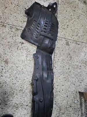 Landcruiser LC200 / J200 Fender Liner Splash