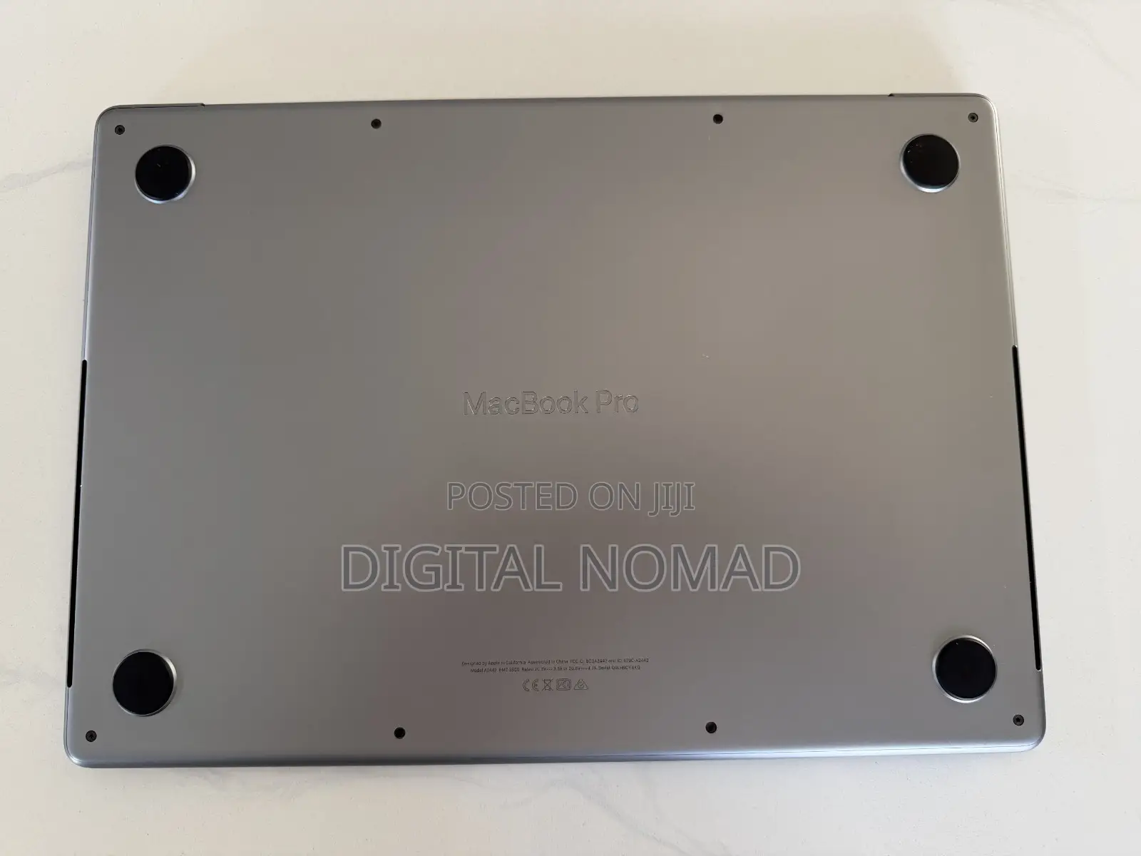 Laptop Apple MacBook Pro 2021 M1 16GB Apple M1 Pro SSD 512GB