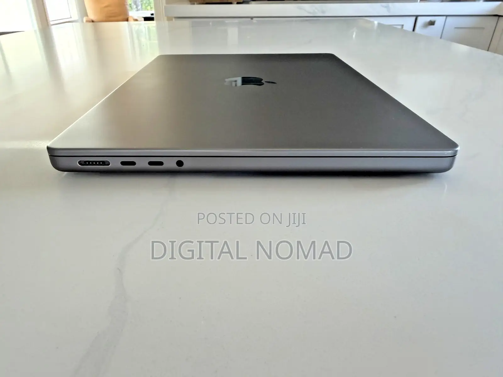 Laptop Apple MacBook Pro 2021 M1 16GB Apple M1 Pro SSD 512GB