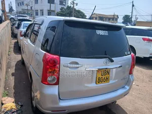 Toyota Raum 2008 Silver