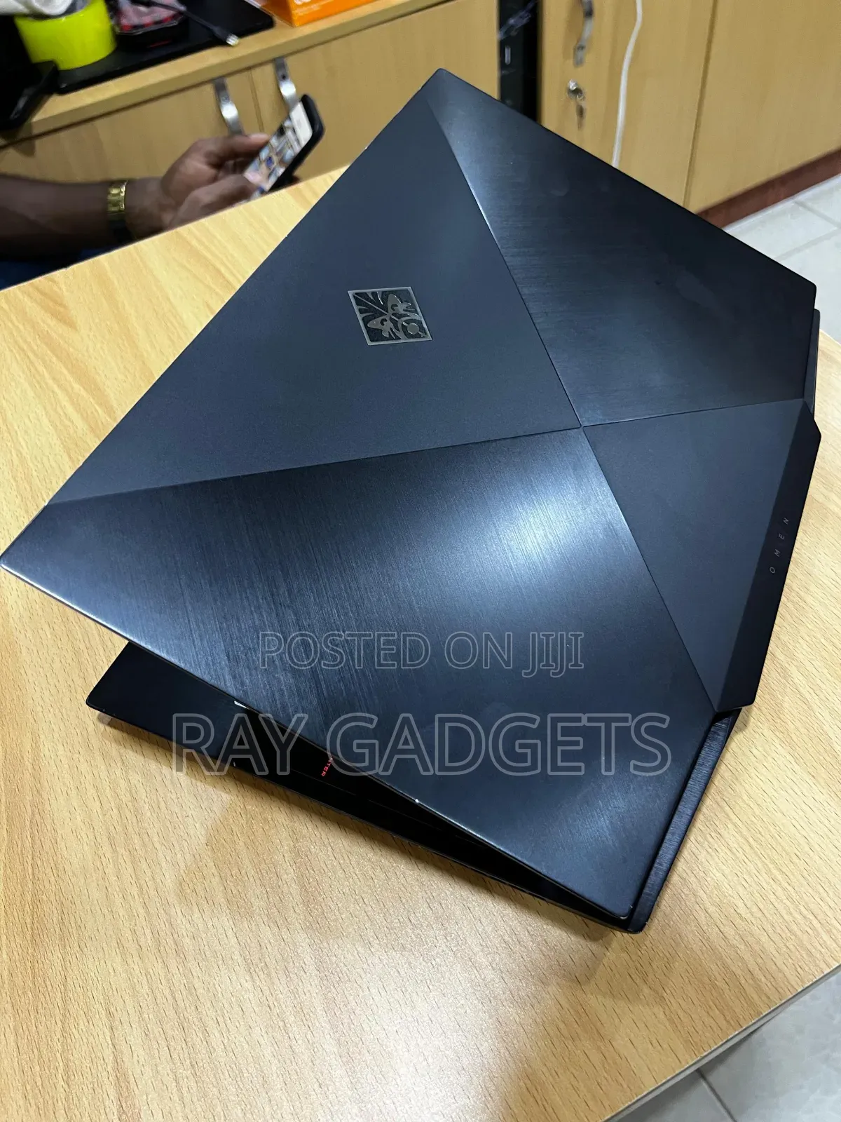 New Laptop HP Omen 15-dh002nr 16GB Intel Core i7 SSD 512GB