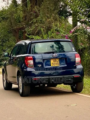 Toyota IST 2006 Blue