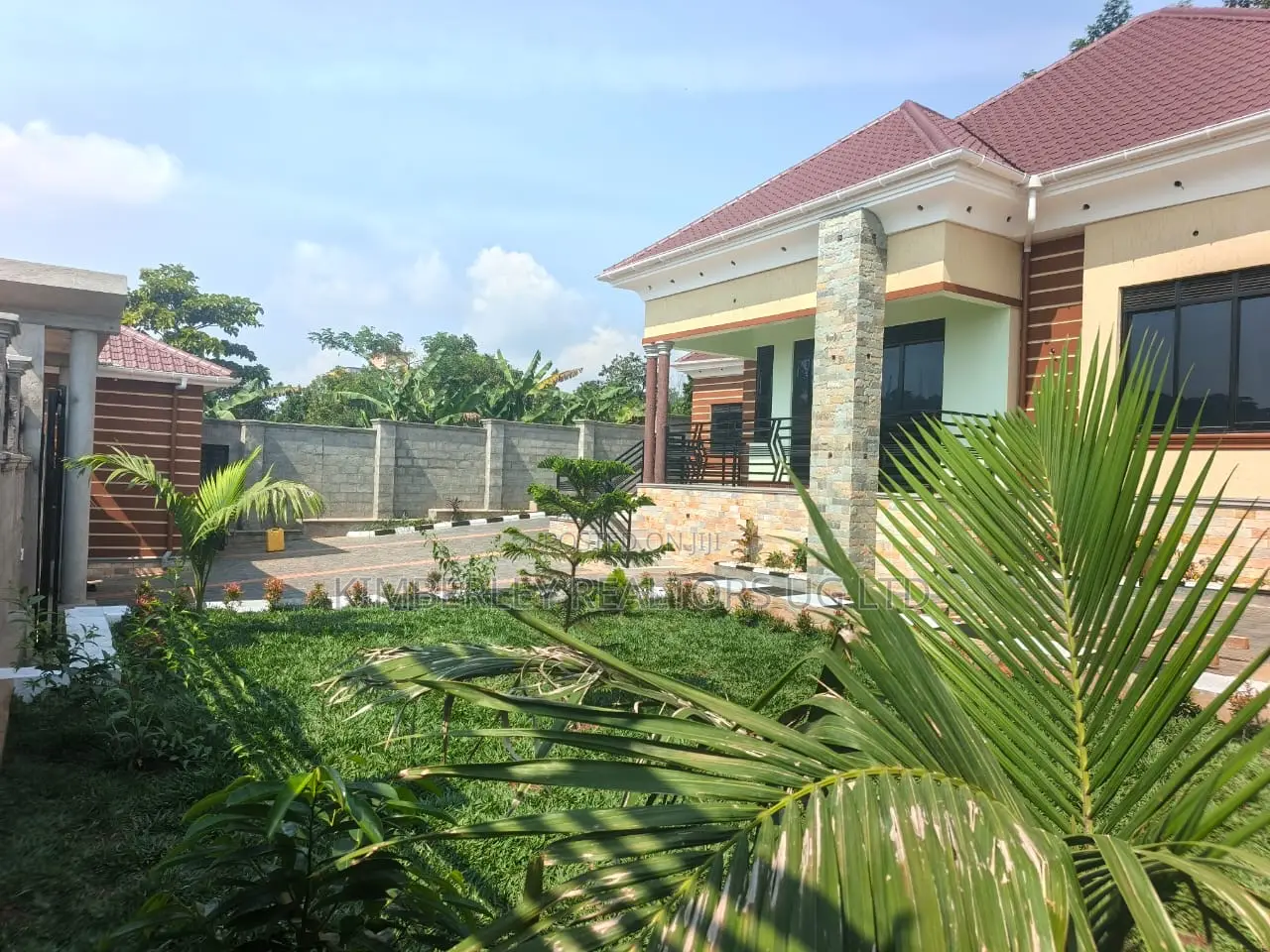 3bdrm House in Seeta-Namuganga for sale
