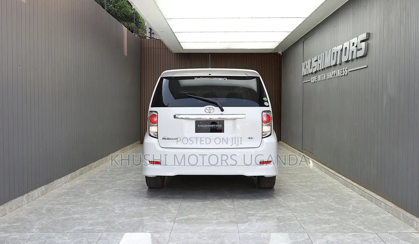 Toyota Corolla Rumion 2013 White