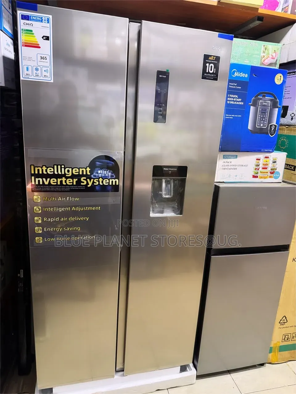 CHiQ 560Litres Side by Side Door Fridge With a Dispenser \\ CSS56NTIP3