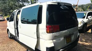 Nissan Elgrand 2003 White